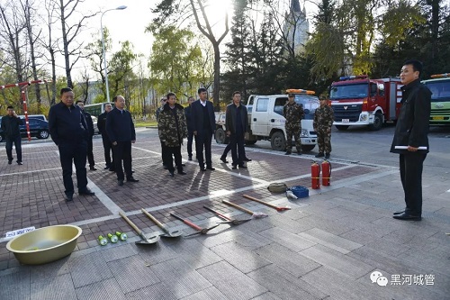 C:\Users\Administrator\Desktop\2..jpg C:\Users\Administrator\Desktop\2..jpg