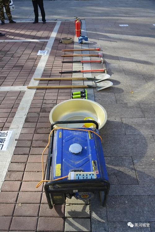 C:\Users\Administrator\Desktop\4..jpg C:\Users\Administrator\Desktop\4..jpg