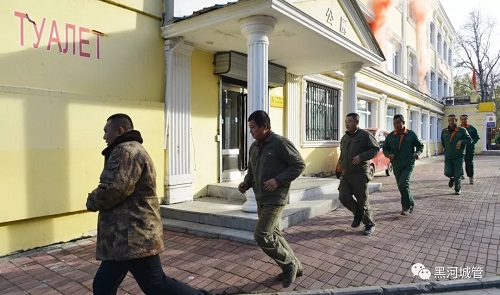 C:\Users\Administrator\Desktop\6..jpg C:\Users\Administrator\Desktop\6..jpg