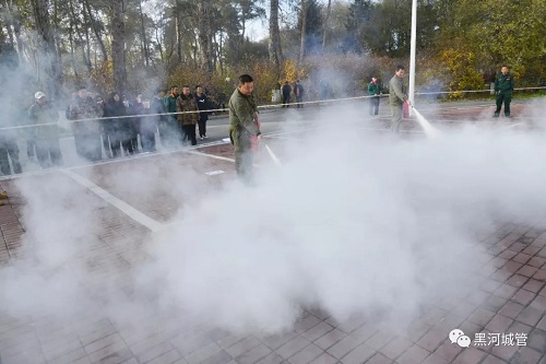 C:\Users\Administrator\Desktop\9..jpg C:\Users\Administrator\Desktop\9..jpg