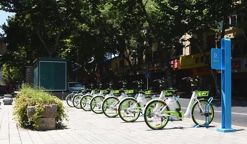 C:\Users\Administrator\Desktop\2.jpg C:\Users\Administrator\Desktop\2.jpg